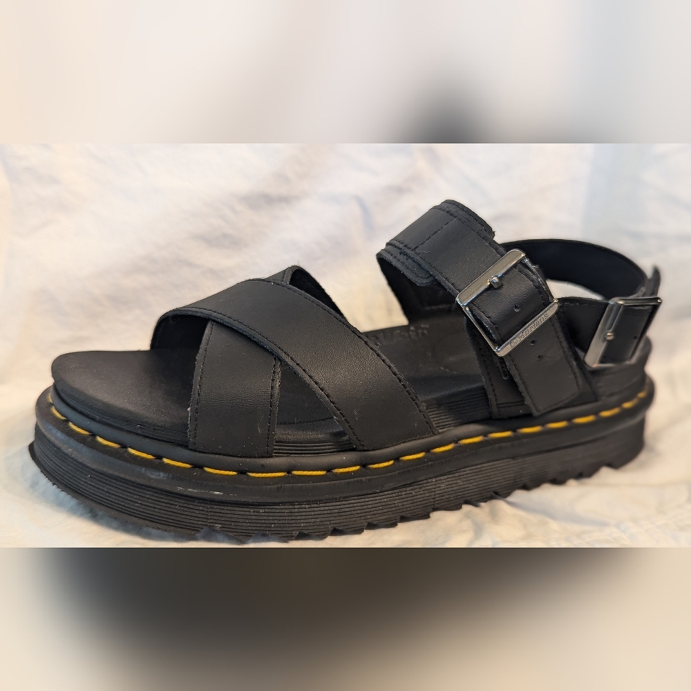 Dr. Martens sandal